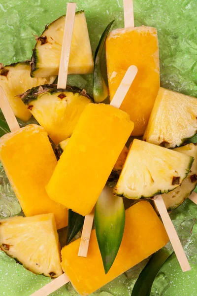 Ananas bevroren vruchten ijs Bars ijslollys — Stockfoto