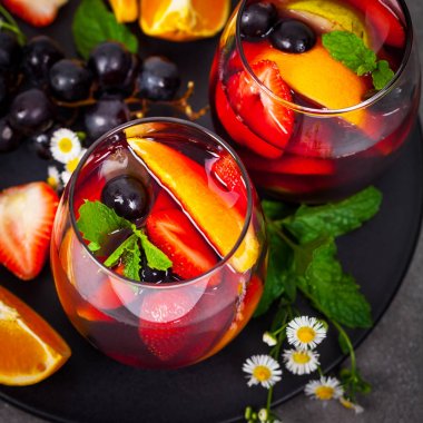 Kırmızı şarap Sangria içecek