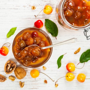Fındıklı vişneli reçel