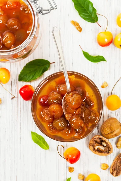 Fındıklı vişneli reçel