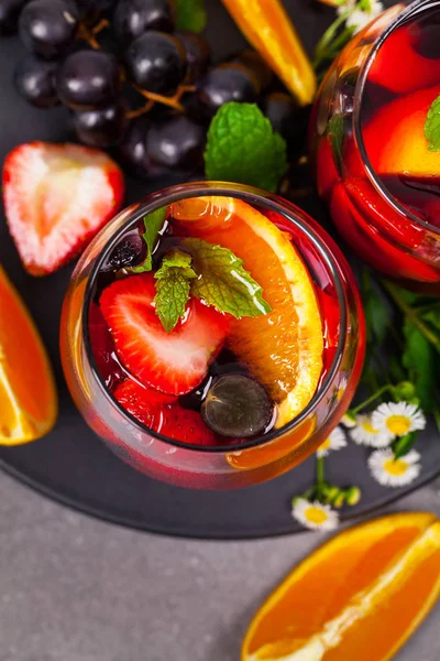 Sangria kırmızı şarap yaz içecekler