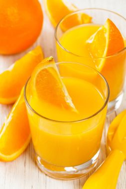 portakal suyu. seçici odak.