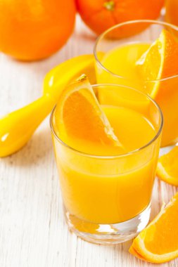 portakal suyu. seçici odak.