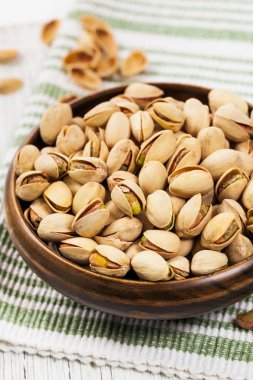 Deniz tuz kavrulmuş fıstık arka plan. Seçici odak.