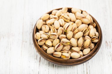 Deniz tuz kavrulmuş fıstık arka plan. Seçici odak.