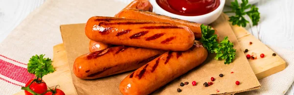 Gegrilde Gerookte Knackwurst Braadworst Selectieve Focus — Stockfoto