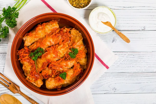 Rollos Col Rellenos Con Carne Molida Arroz Enfoque Selectivo —  Fotos de Stock