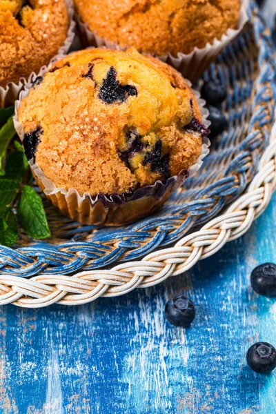 Muffins Mit Blaubeeren Und Frischen Blaubeeren Selektiver Fokus — Stockfoto