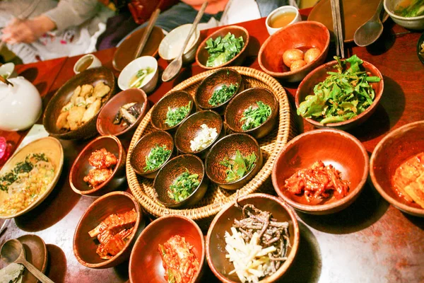 Full table of Korean Kimchi, Korean meal — Stock Photo, Image