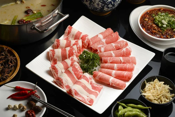 Carne cruda para olla caliente, comida china — Foto de Stock