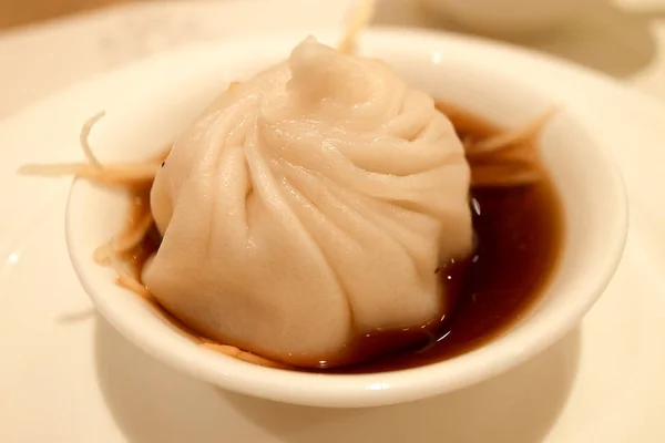 Gnocchi di zuppa, xiaolongbao, xiao long bao, cibo cinese — Foto Stock