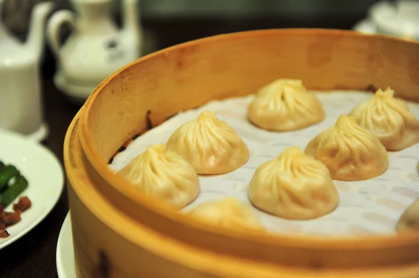Soup dumplings, xiaolongbao, xiao lång bao, kinesisk mat — Stockfoto