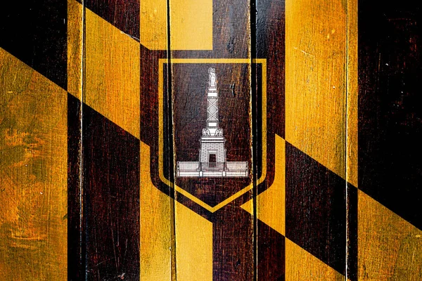 Vintage Baltimore vlag op grunge houten paneel — Stockfoto
