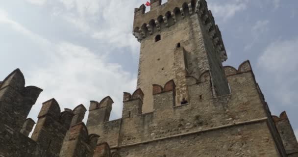 Castillo Sirmione Una Fortaleza Medieval Antigua Ciudad Sirmione Lago Garda — Vídeo de stock
