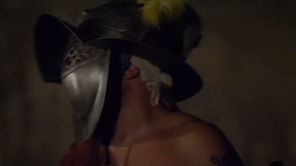 Roman gladiador Mirmillo Close-Up — Vídeo de Stock