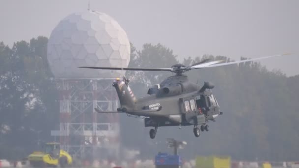 Búsqueda Rescate Helicóptero Italiano Entrenamiento — Vídeo de stock