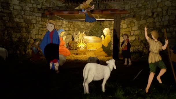 Рождественская сцена Деревянный расписной силуэт — стоковое видео