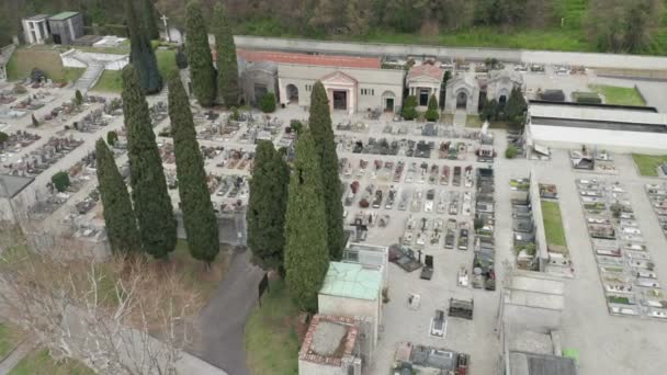 Cemetery Aerial View Cloudy Winter — Stock Video