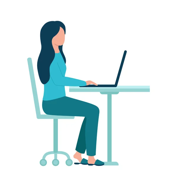 Jovem trabalha em laptops em casa. Freelancer girl is self employed. Trabalho em casa, a trabalhar em equipa. Ilustração em estilo plano vetorial . —  Vetores de Stock