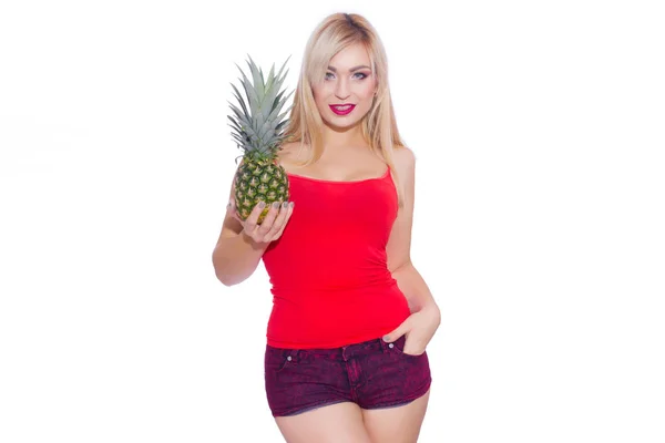 Blonde Semble Sexy Vers Avant Avec Léger Sourire Tient Ananas — Photo