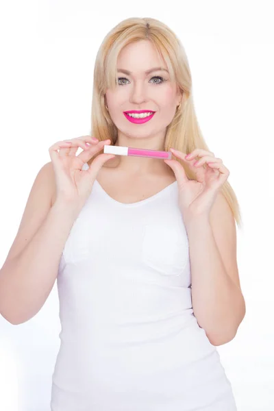 Fashionable Blond Woman Bright Make Shows Tube Lip Gloss — Stock Photo, Image