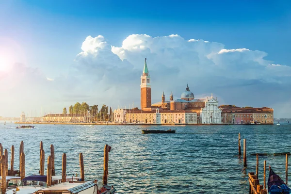 Wyspa San Giorgio Maggiore o wschodzie słońca, Wenecja, Włochy — Zdjęcie stockowe