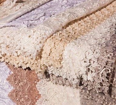 Dantel ürün piyasada.