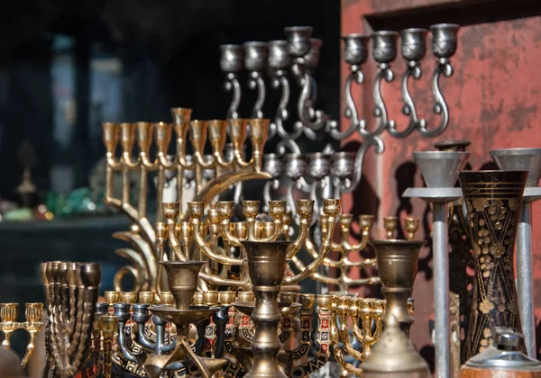 Különböző Hannukah István Más Gyertyatartó Bolhapiacon Jaffa Izrael Judaika Háttér — Stock Fotó