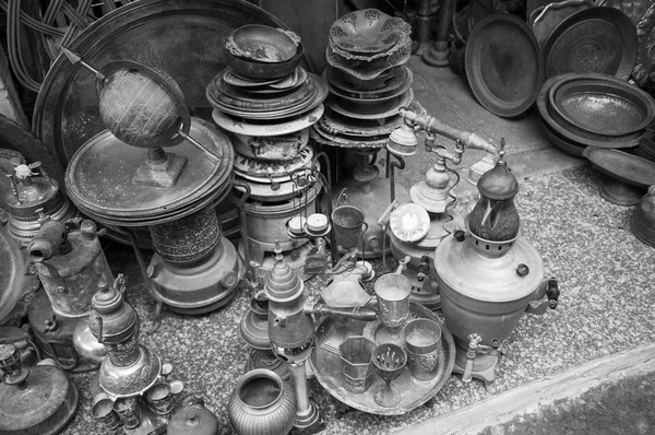 Old Kitchenware Trays Teapots Coffee Turks Samovars Pans Plates Cups — Stock Photo, Image