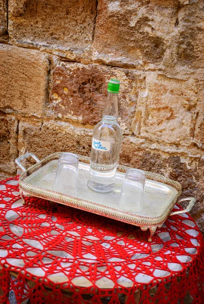 Tel Aviv Israele Febbraio 2014 Una Bottiglia Elite Arak Riempita — Foto Stock