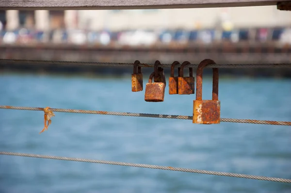 Rusty Love Locks Attached Railing Tel Aviv Port Israel Old — Stock Photo, Image