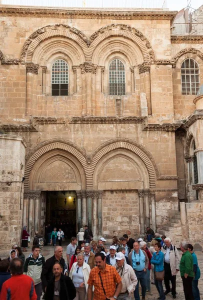 Jerusalem Israël Februari 2014 Pelgrims Toeristen Bij Ingang Van Heilige — Stockfoto