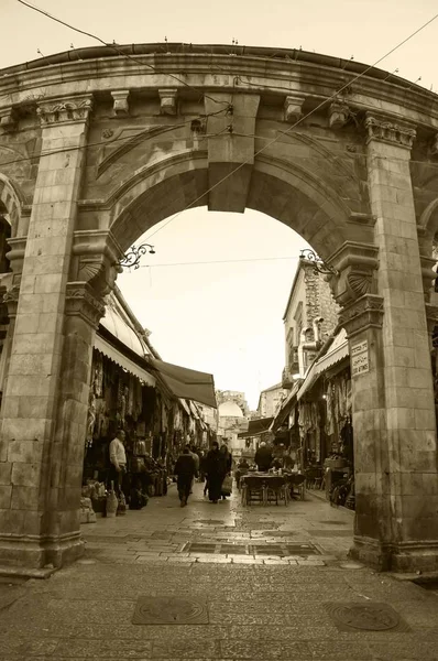 Jeruzalém Izrael Února 2014 Pohled Výklenku Aftimos Bazar Muristan Náměstí — Stock fotografie