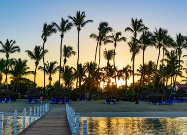 Deniz Sunrise ahşap köprü