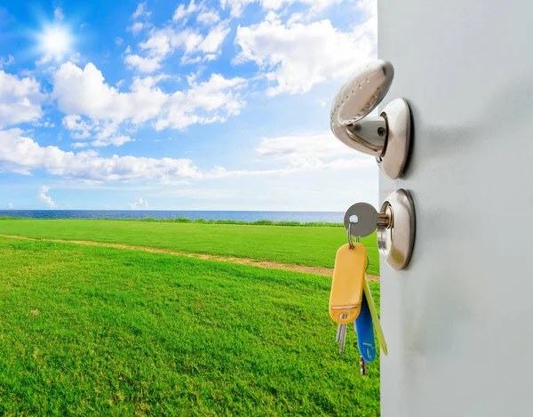 Open door sun — Stock Photo, Image