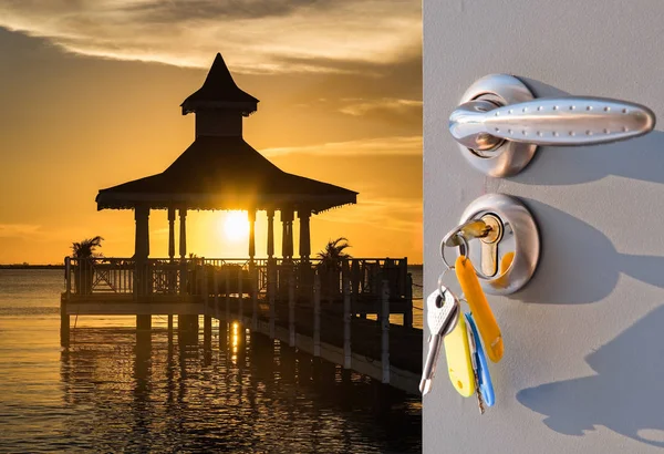 Open door view of the gazebo — Stock Photo, Image