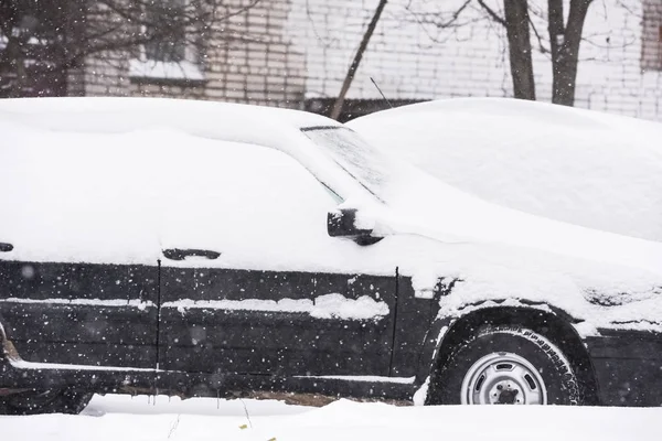 Tunes coches de nieve — Foto de Stock