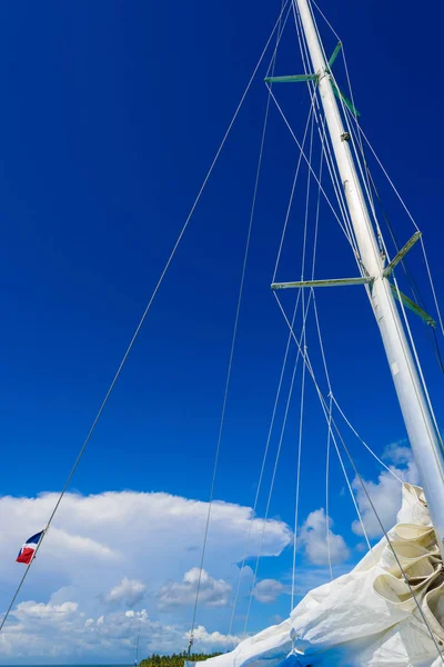 Maszt Żagiel Yacht — Zdjęcie stockowe