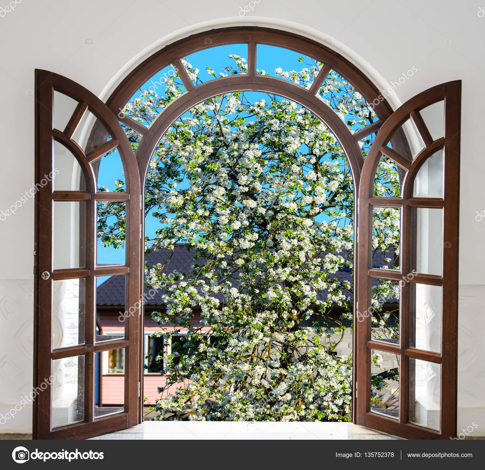 Open Door Arch Garden Bloom In Spring Stock Photo C Db Rus