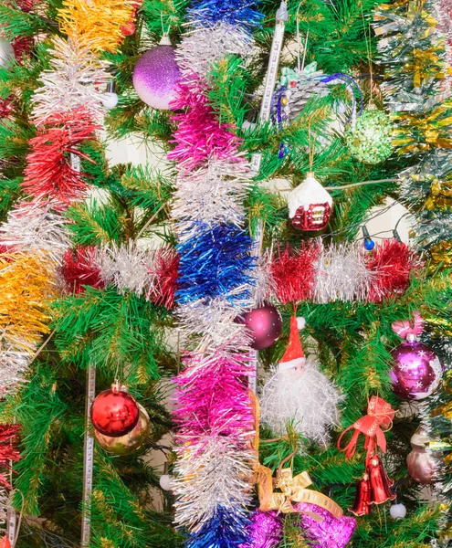 Jouets tinsel arbre — Photo