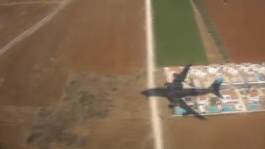 görünüm penceresinde bir uçağın kanat