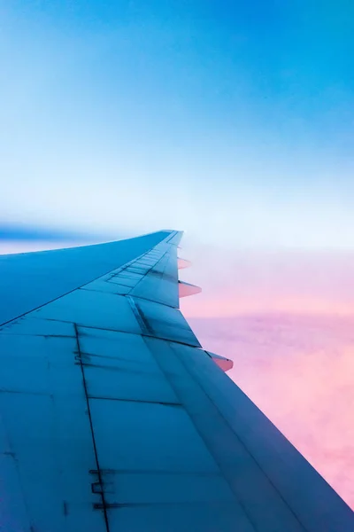 View of the wing of an airplane through the window — Stock Photo, Image