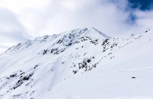 Vrchol hory v zimě — Stock fotografie