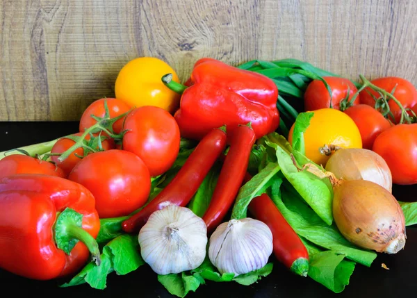 Fresh vegetables on the table — Stock Photo, Image