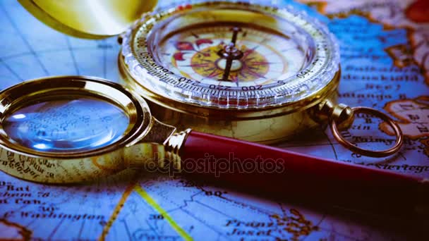 boussole sur la carte