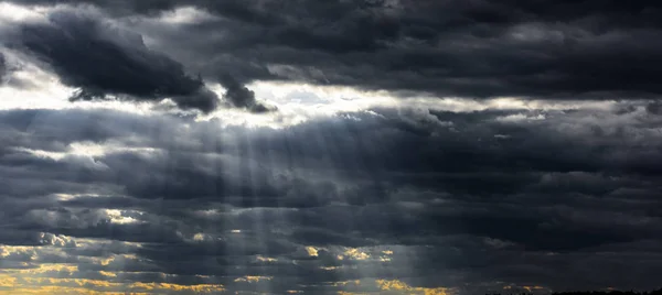 Clouds on a stormy sky — Stock Photo, Image