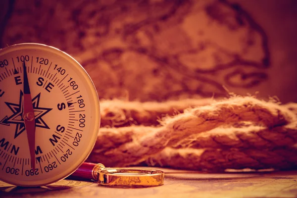 Vintage kompas met touw — Stockfoto