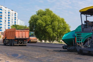 Yeni Asfalt döşeme