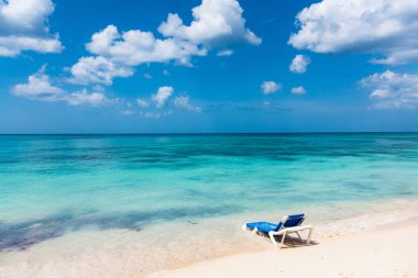 Deniz plaj güneşlenme