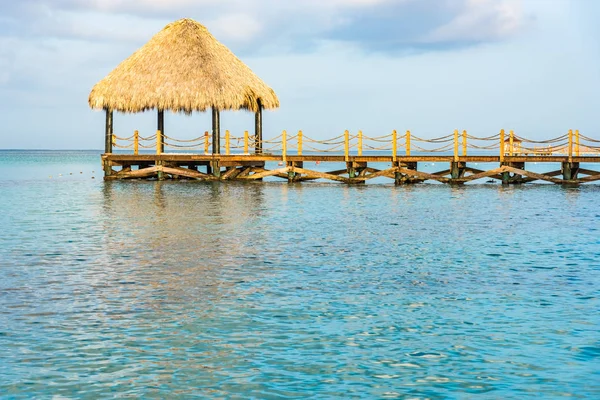 Gazebo at sea — Stock Photo, Image